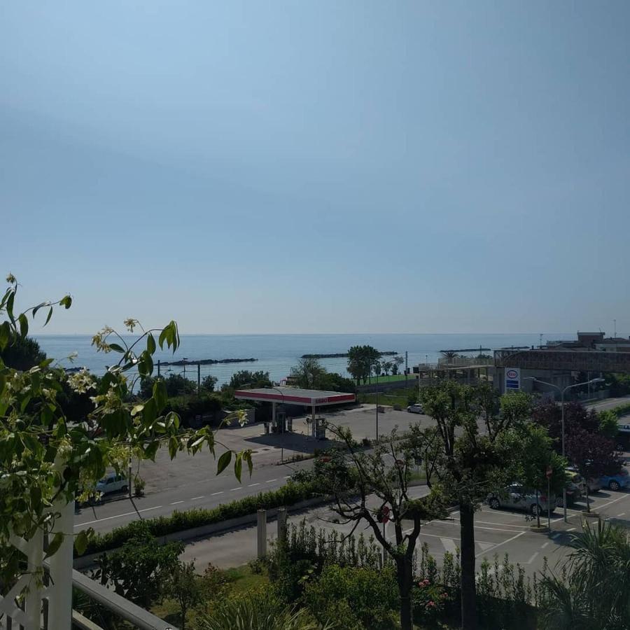 B&B Alba Sul Mare Guest House Massignano Dış mekan fotoğraf